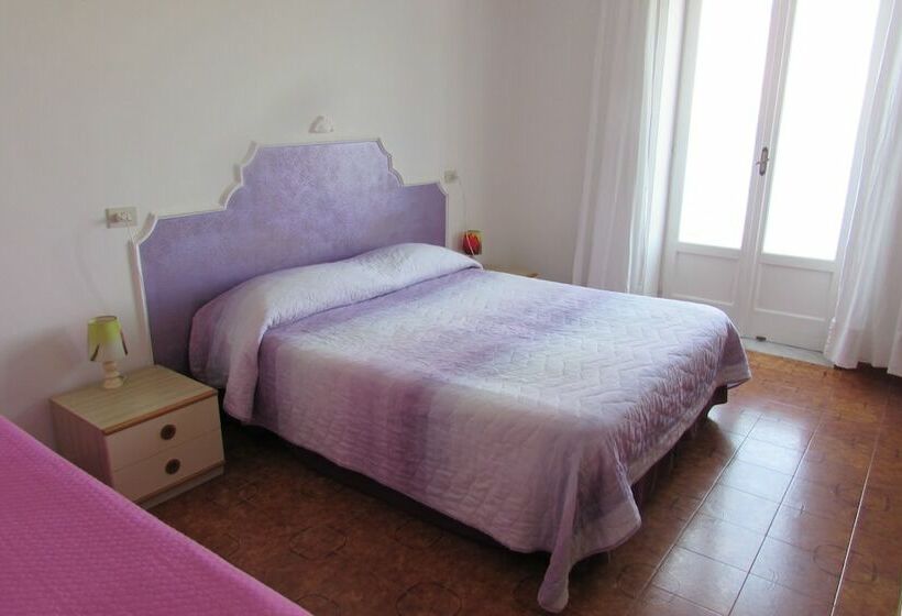 Triple Room Sea View, Casa Antonio