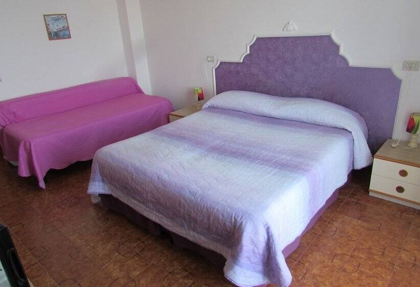 Четырехместный Номер Стандарт Вид на Море, Casa Antonio