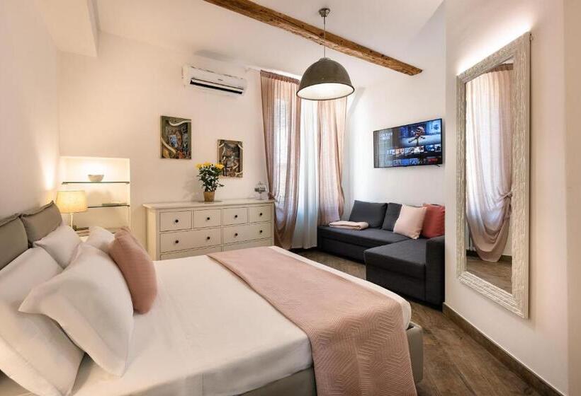 Dört Kişilik Standart Oda, Rooms Old Port Genova