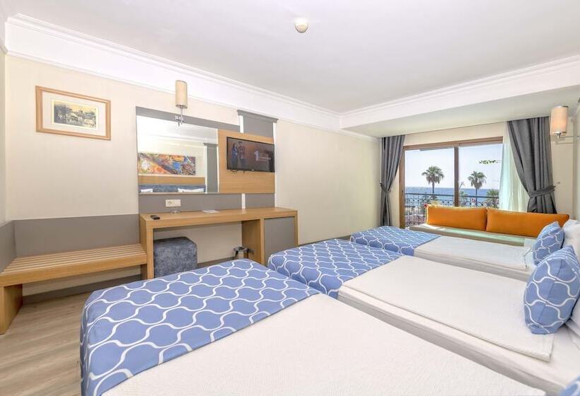 Triple Room Sea View, Armas Labada
