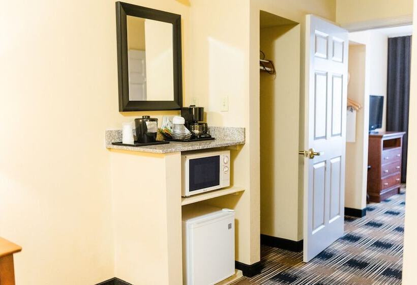 Люкс, Country Inn & Suites By Radisson, Helen, Ga