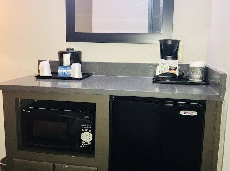 适合残疾人士使用的套间, Country Inn & Suites By Radisson, Warner Robins, Ga