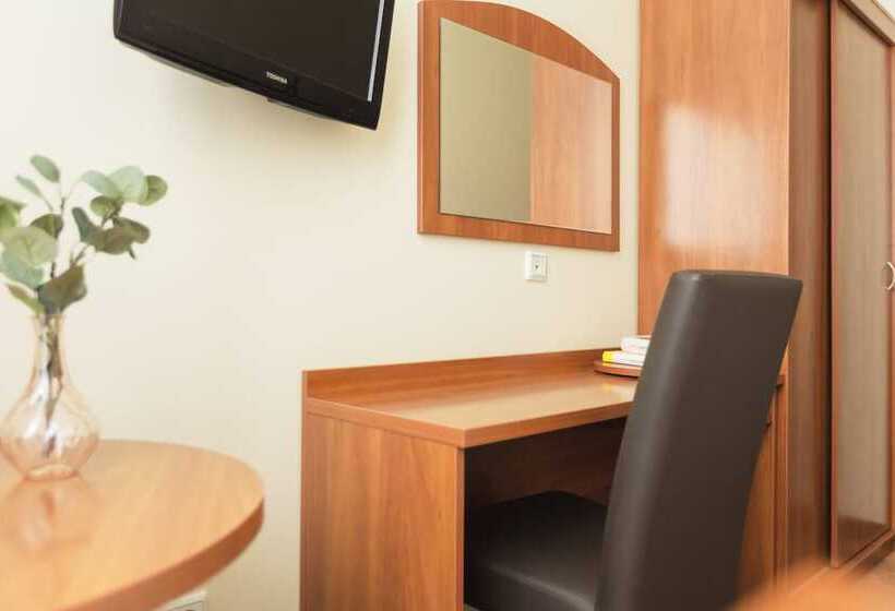 エコノミーシングルルーム, Hamburg Stadtzentrum