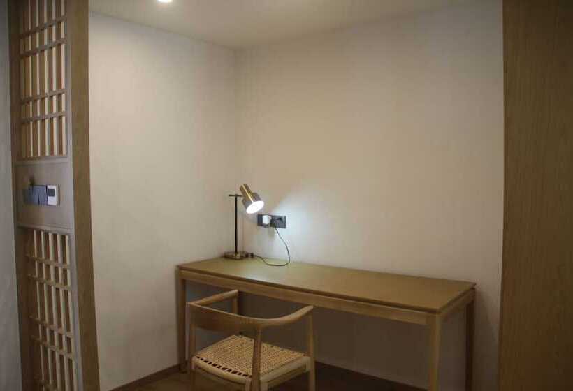 Люкс Повышенной Комфортности, Hunan New Pipaxi