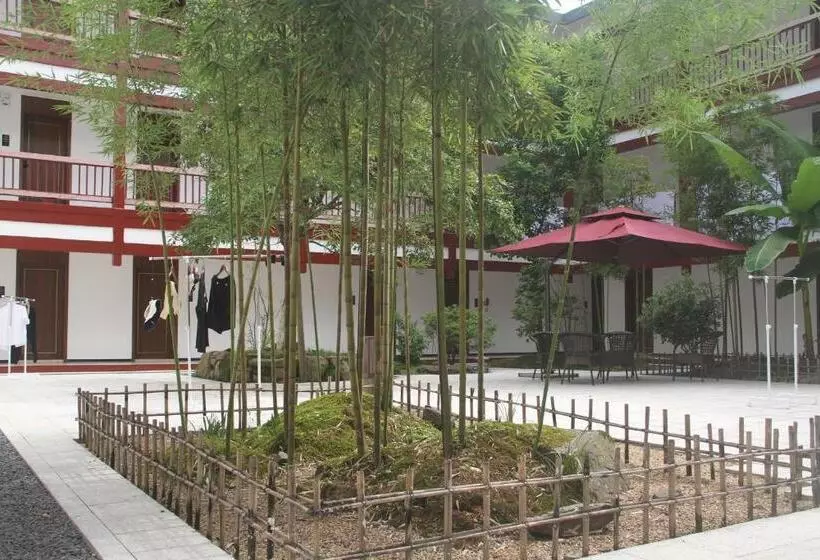 ファミリールーム, Hunan New Pipaxi