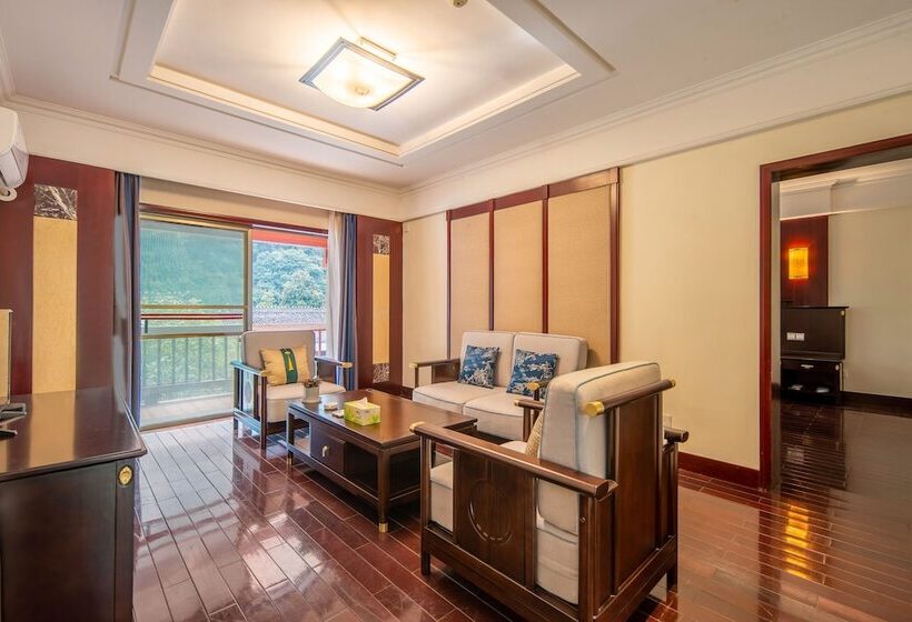 Люкс Superior, Hunan New Pipaxi