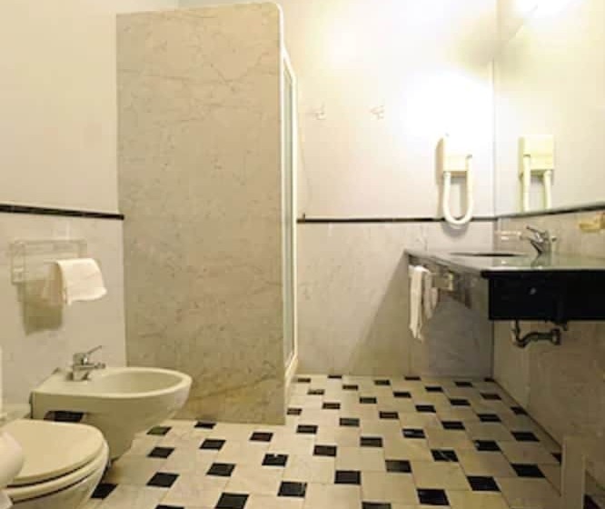 スタンダード４人部屋, President