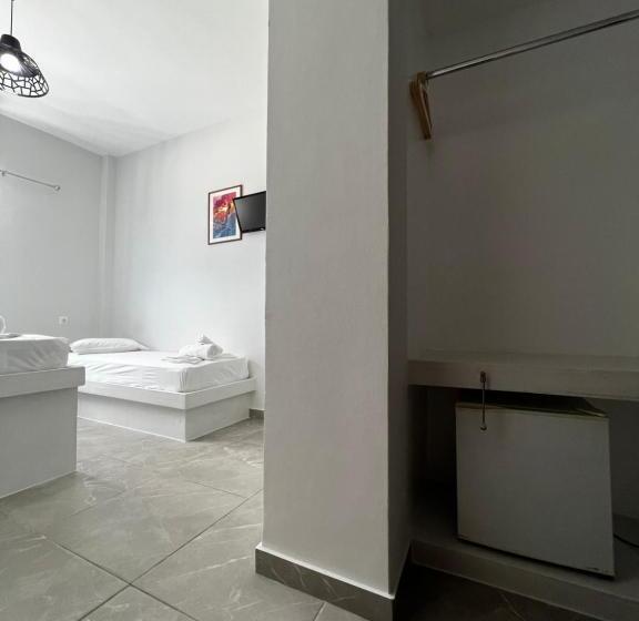 Economy Triple Room, Princess Sissy