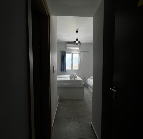 Economy Triple Room, Princess Sissy