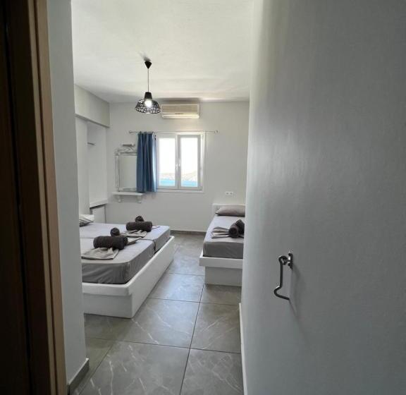 Economy Triple Room, Princess Sissy