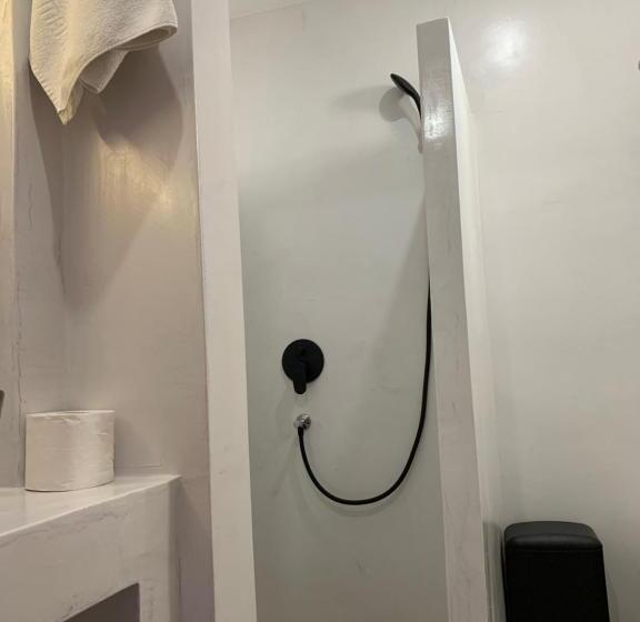 آپارتمان 1 خوابه با بالکن, Princess Sissy