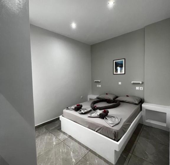 اتاق اکونومی, Princess Sissy