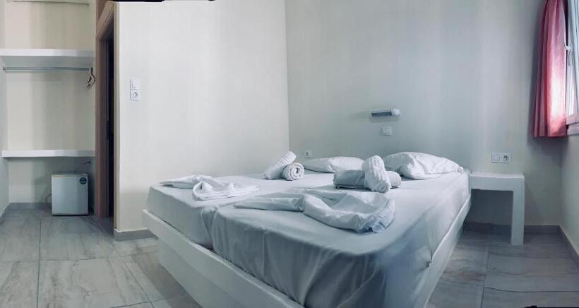 اتاق اکونومی, Princess Sissy