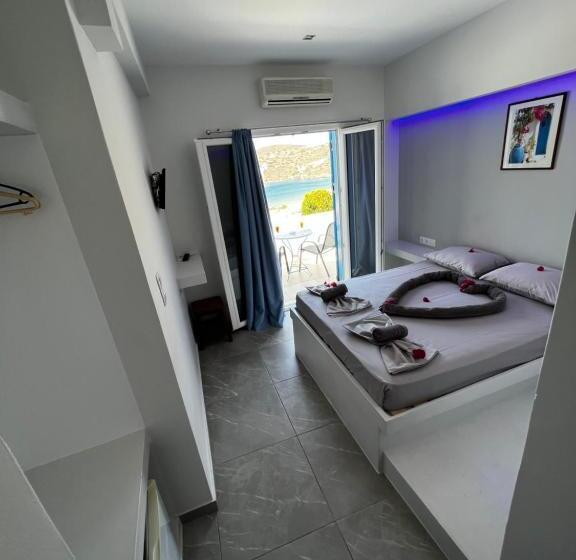 اتاق استاندارد با بالکن و چشم‌انداز دریا, Princess Sissy