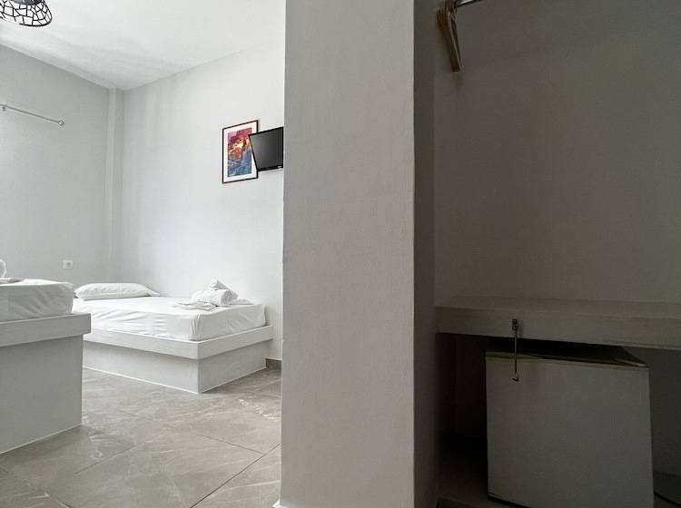 Economy Triple Room, Princess Sissy