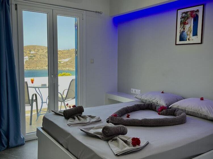 اتاق استاندارد با بالکن و چشم‌انداز دریا, Princess Sissy