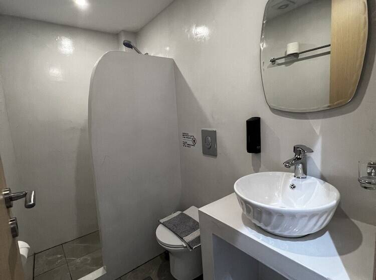 اتاق اکونومی, Princess Sissy