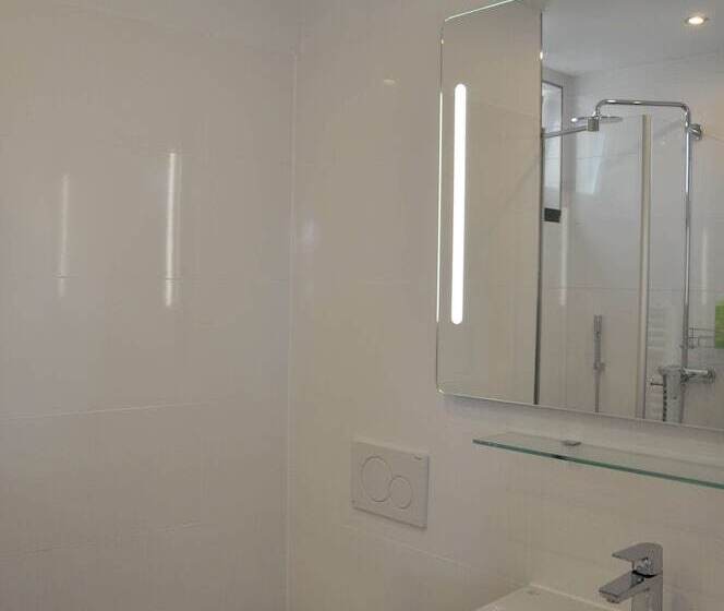 חדר סטנדרט לשלושה, Restaurant Zur Post