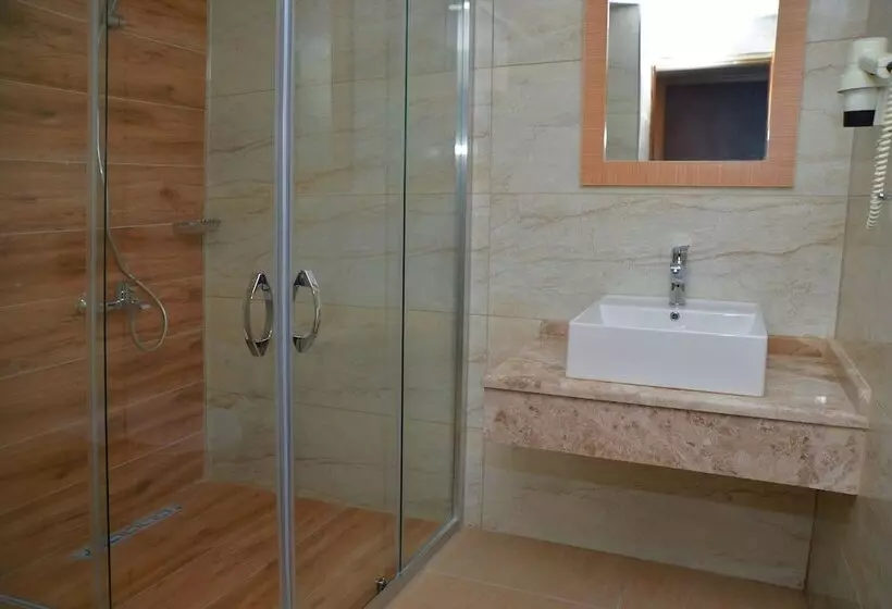 اتاق استاندارد چهار تخته, Tuntas Beach Hotel   All Inclusive