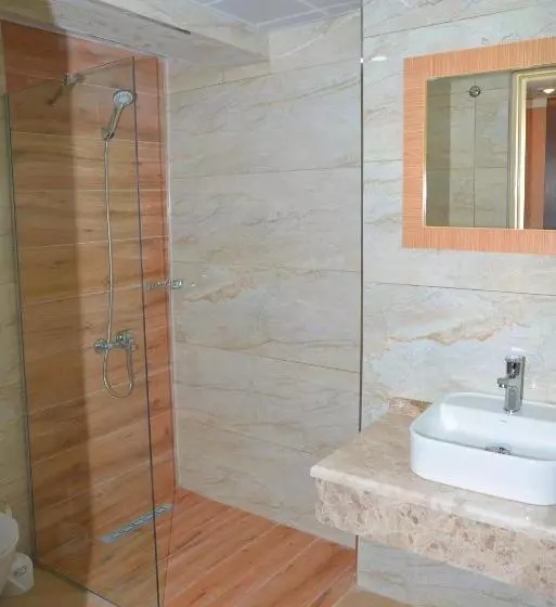 اتاق استاندارد سه نفره, Tuntas Beach Hotel   All Inclusive