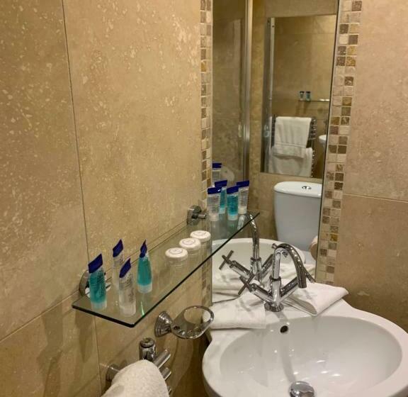 חדר דלוקס, The Weavers Shed