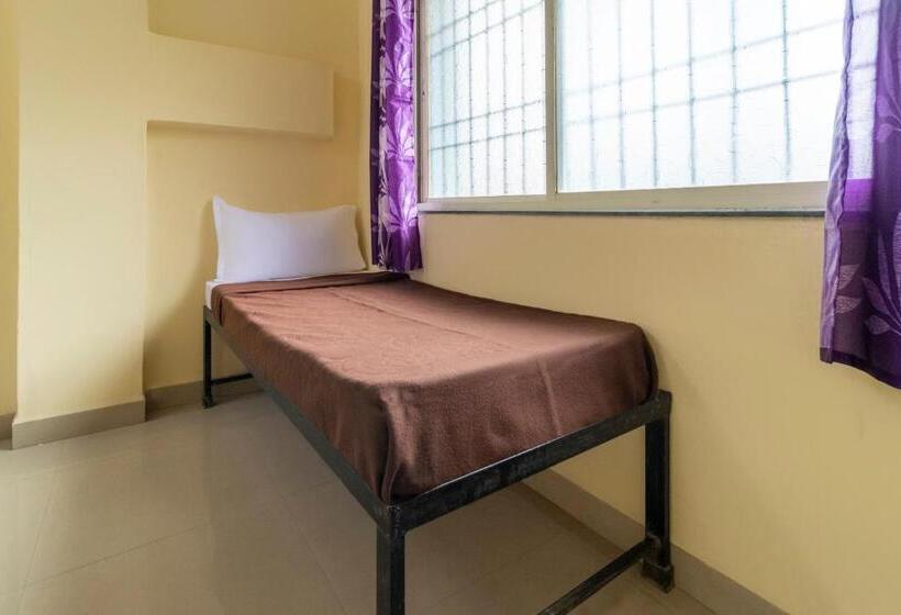 اتاق استاندارد, Spot On Shree Gajanan