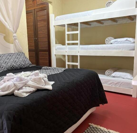 家庭套房, Pousada Point Beach