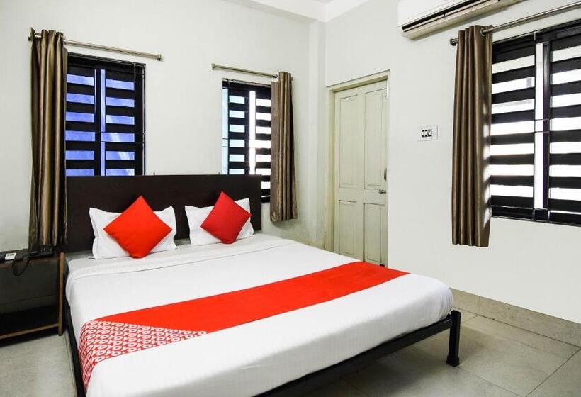 Трехместный Номер Классика, Flagship 75693 Pradhan Palace