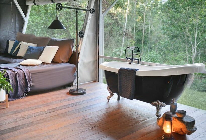 كوخ ديلوكس, Starry Nights Luxury Camping