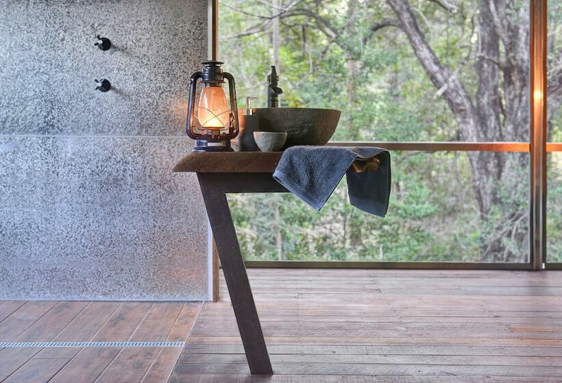 كوخ ديلوكس, Starry Nights Luxury Camping