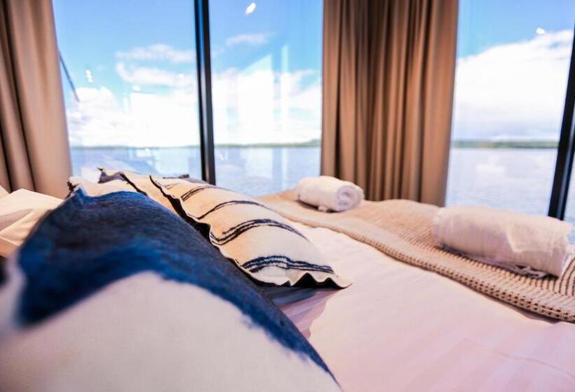 סוויטה, Lake Hotel Lehmonkärki   Haasi Mirror Houses