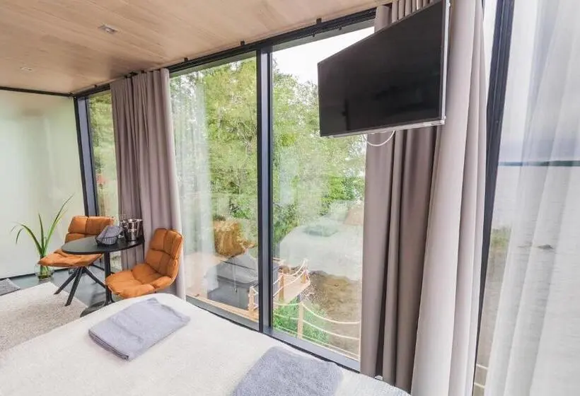 プレミアムスイート, Lake Hotel Lehmonkärki   Haasi Mirror Houses