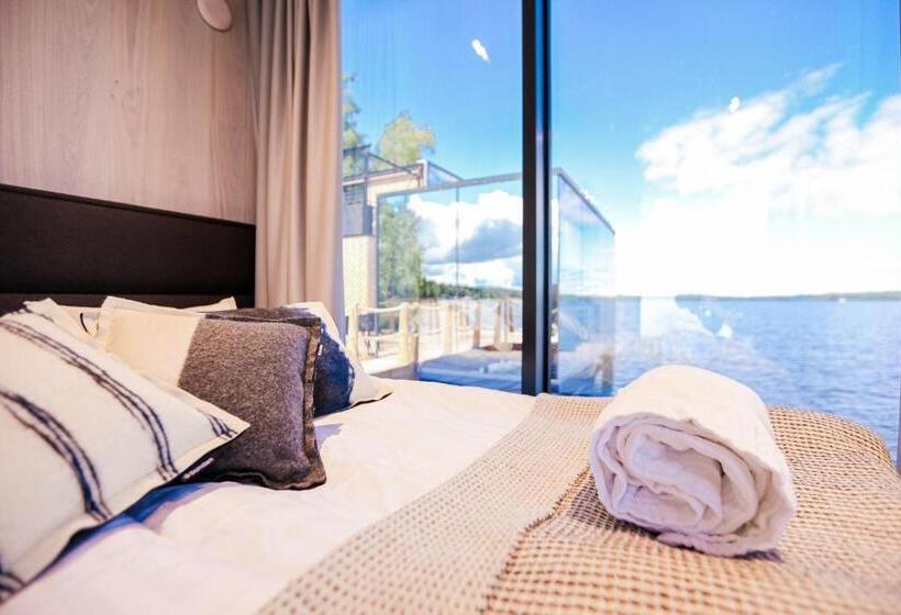 Suite with lake view, Lake Hotel Lehmonkärki   Haasi Mirror Houses