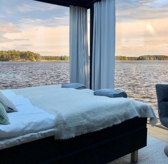 Suite with lake view, Lake Hotel Lehmonkärki   Haasi Mirror Houses