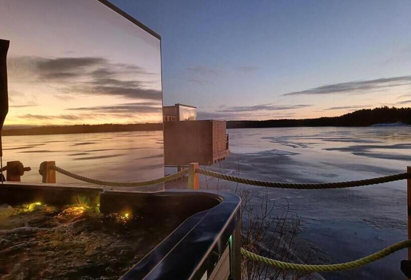 Suite with lake view, Lake Hotel Lehmonkärki   Haasi Mirror Houses