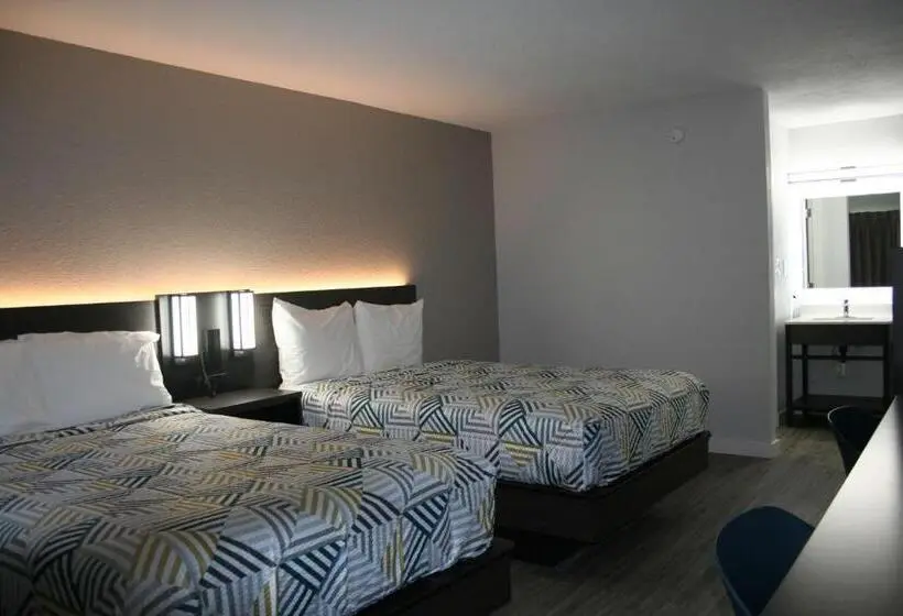 Deluxe Neljän Hengen Huone, Motel 6 Brookhaven, Ms