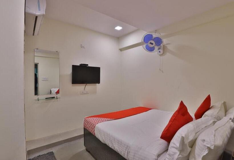 Klassiskt Trippelrum, Oyo 46791 New Suryam