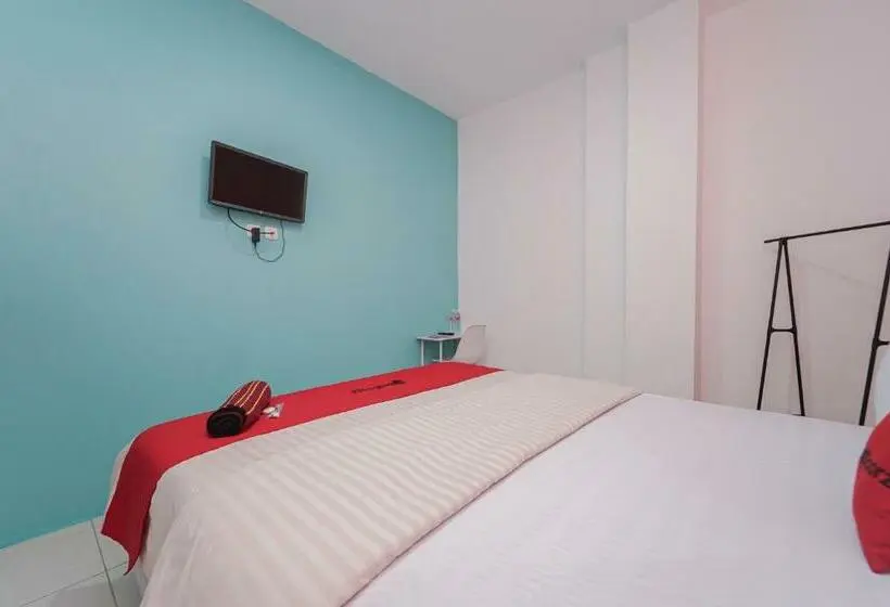 デラックスルーム, Reddoorz Near Universitas Yarsi