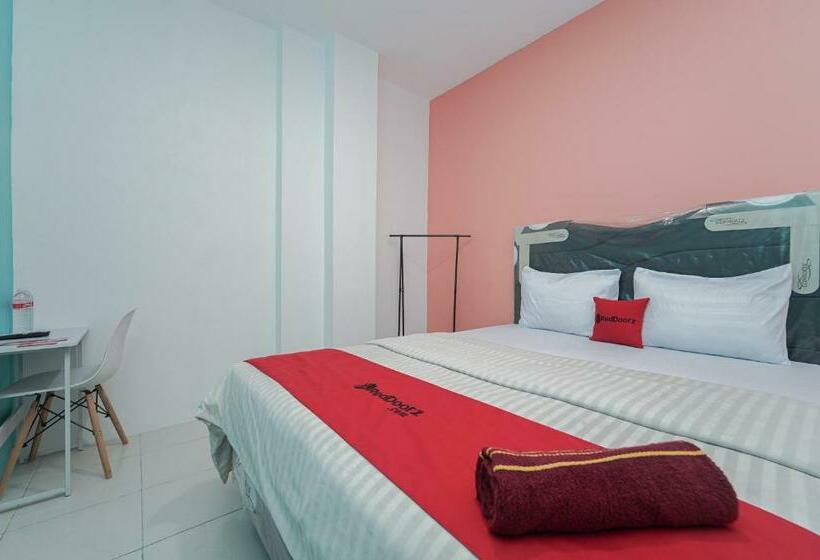 اتاق لوکس, Reddoorz Near Universitas Yarsi