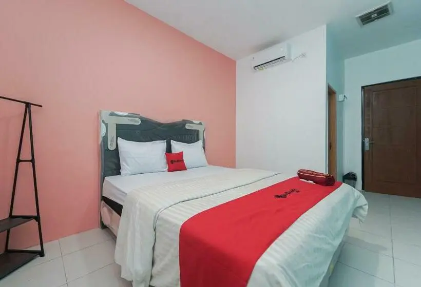デラックスルーム, Reddoorz Near Universitas Yarsi