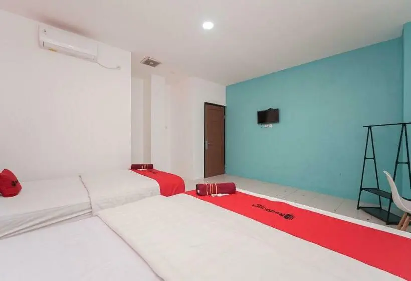 ファミリールーム, Reddoorz Near Universitas Yarsi