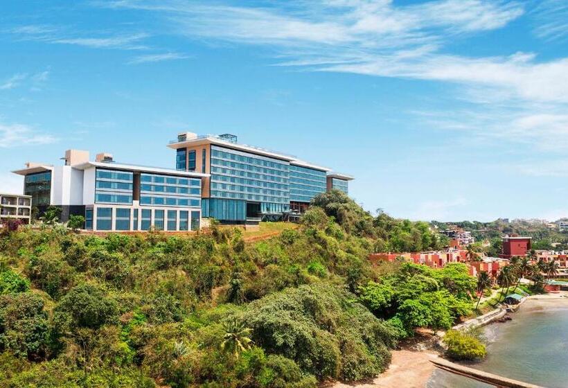 Президентский Люкс, Taj Cidade De Goa Horizon, Goa