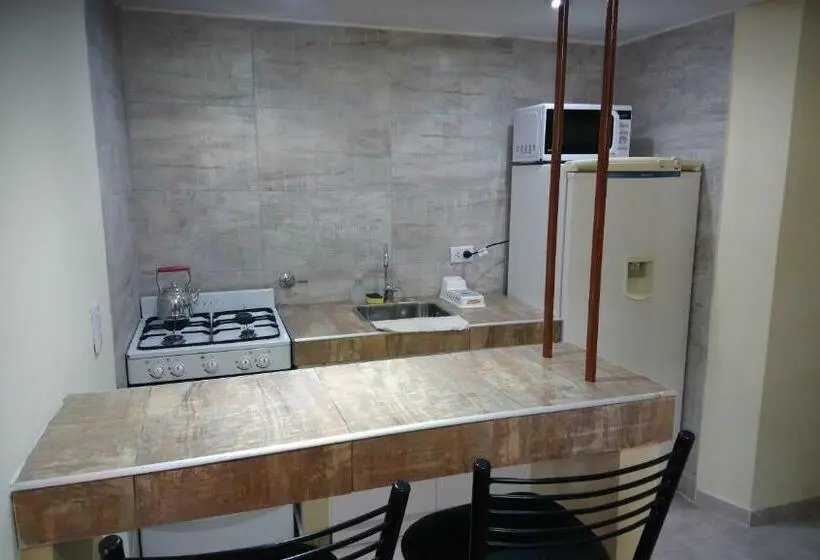 スタンダードスタジオ, San Bernardo Aparts