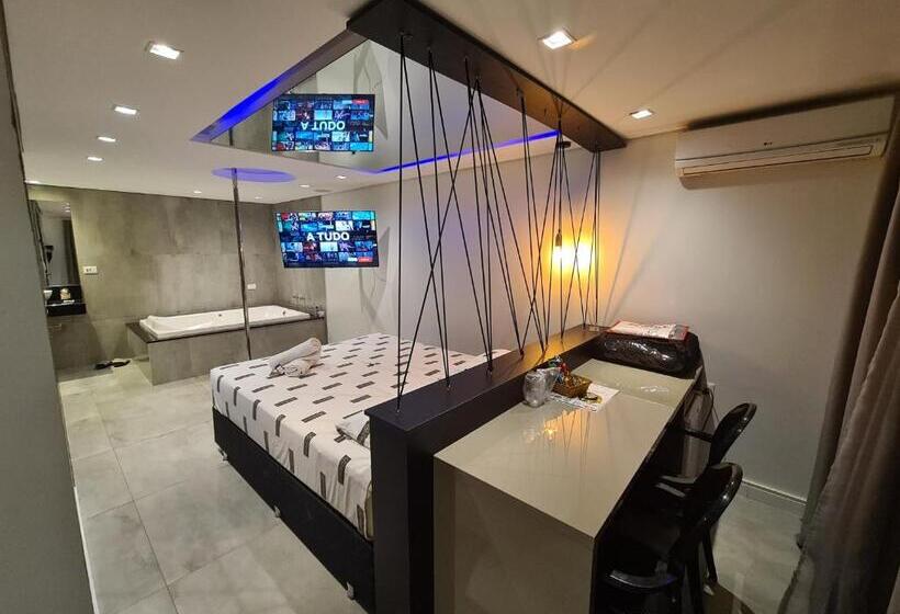 Номер Стандарт с Гидромассажем, Sense Motel