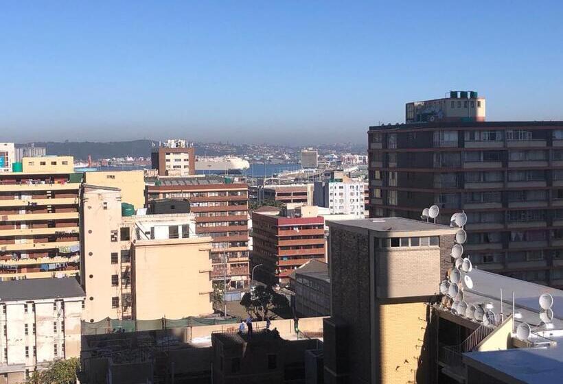 Family flat with sea view, Coastlands Durban Self Catering Holiday Apartments