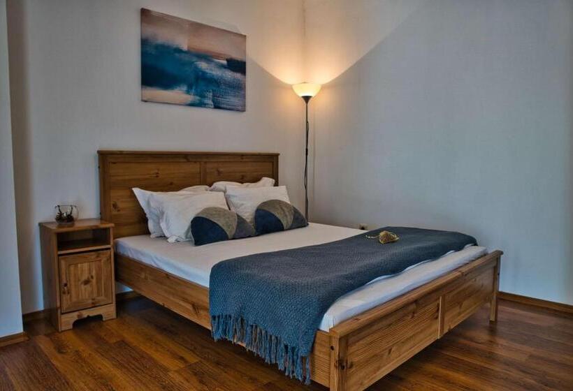 带四张床的标准工作室, Local Stay Hotel, Bw Signature Collection