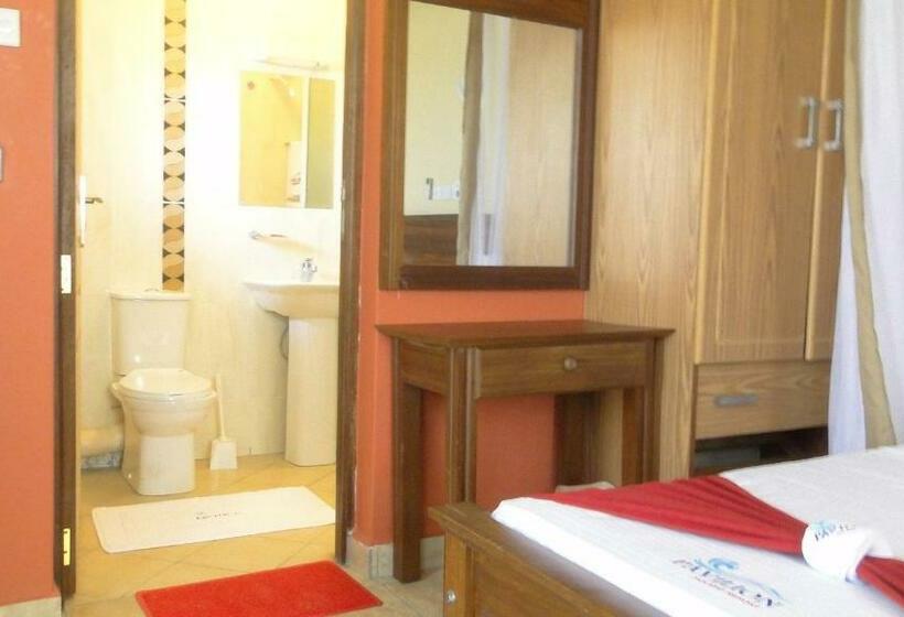 اتاق استاندارد, Pavilion Holiday Resort