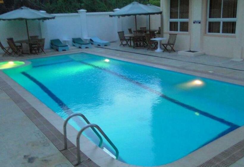 اتاق استاندارد, Pavilion Holiday Resort