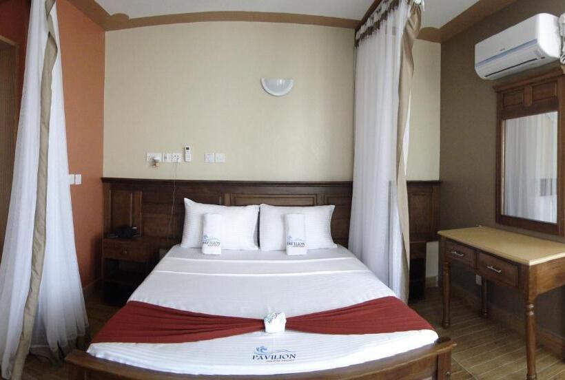 استودیوی استاندارد, Pavilion Holiday Resort