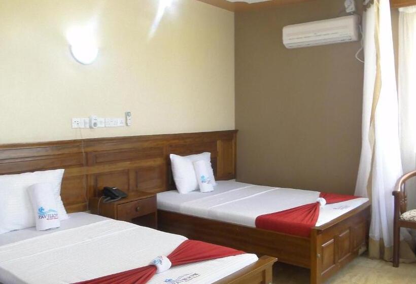 اتاق لوکس, Pavilion Holiday Resort